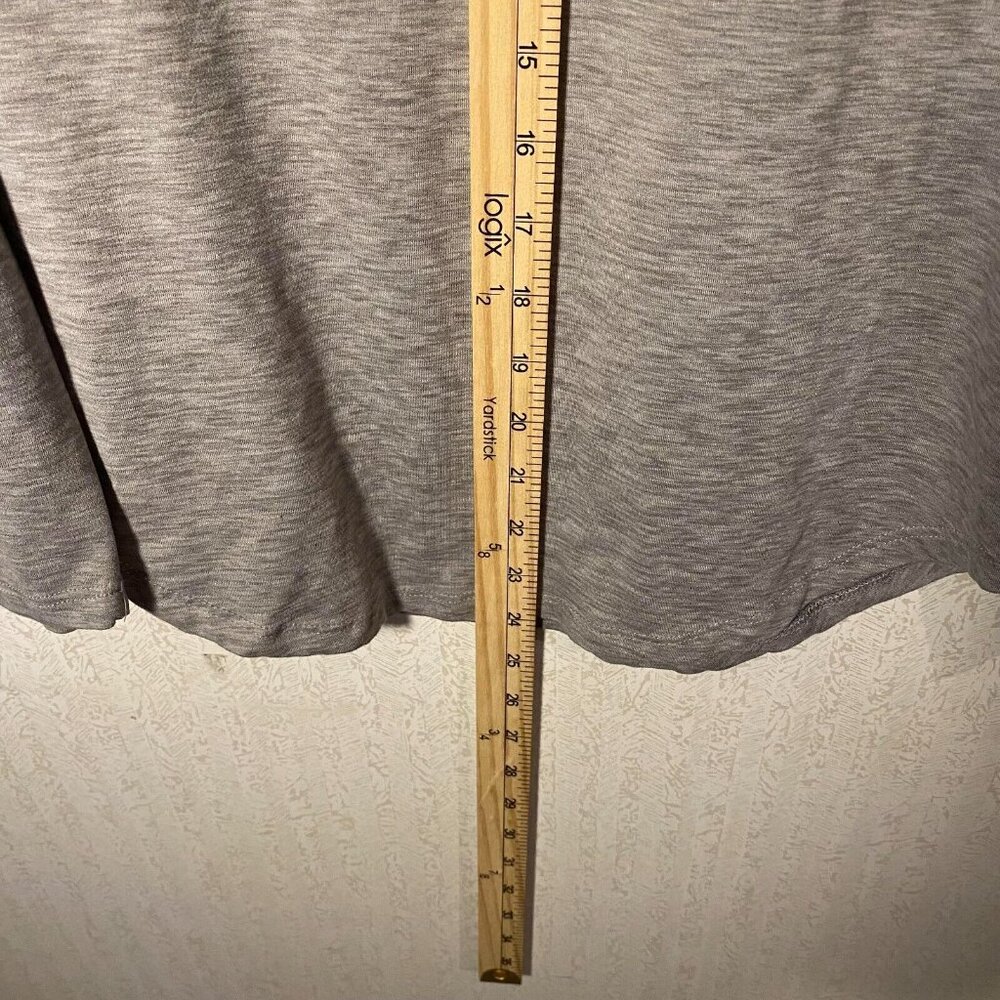 Harry Potter Alumni Shirt Long Sleeve Hogwarts Gray Size Medium - Picture 8 of 8